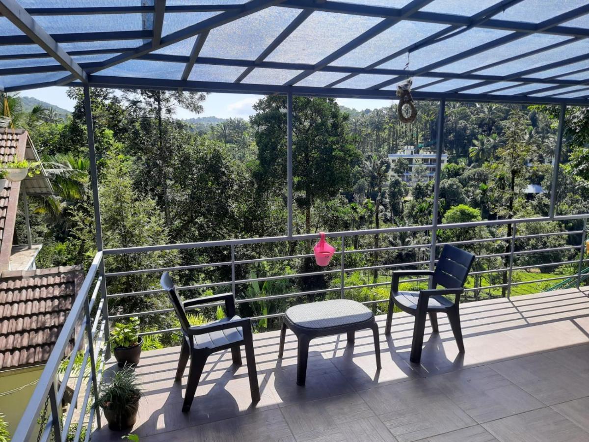 Letstay Vythiri Hill Palace ภายนอก รูปภาพ