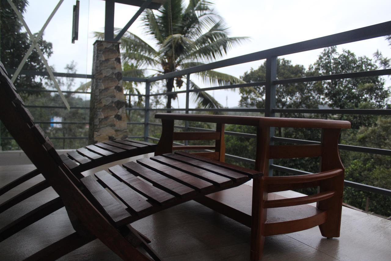 Letstay Vythiri Hill Palace ภายนอก รูปภาพ