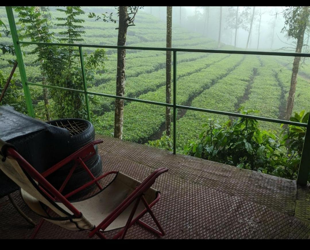 Letstay Vythiri Hill Palace ภายนอก รูปภาพ